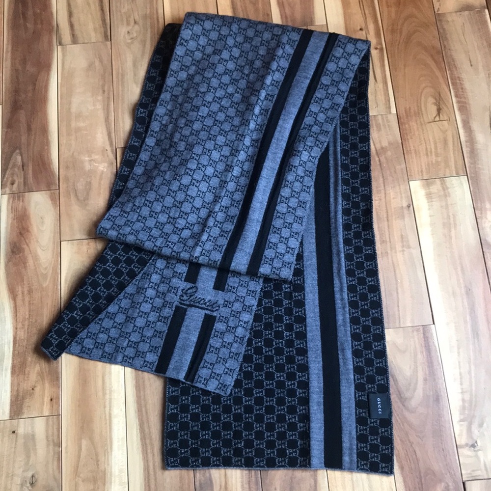 Gucci scarf